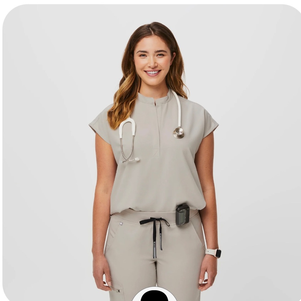 FIGs bone Rafaela top